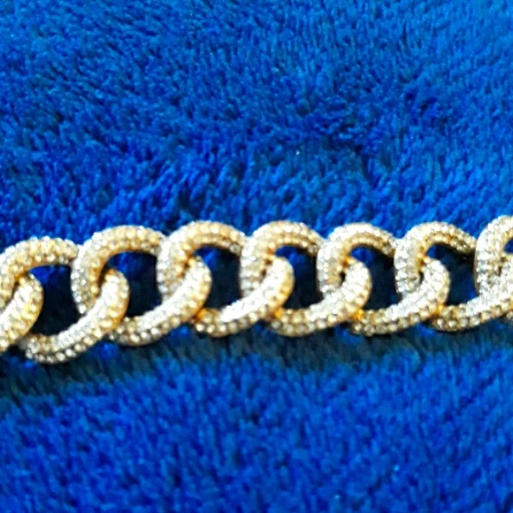 Nadri Bracelet Pave Crystals Authentic 7.5 long. Trendy Links HTF! - Picture 9 of 16